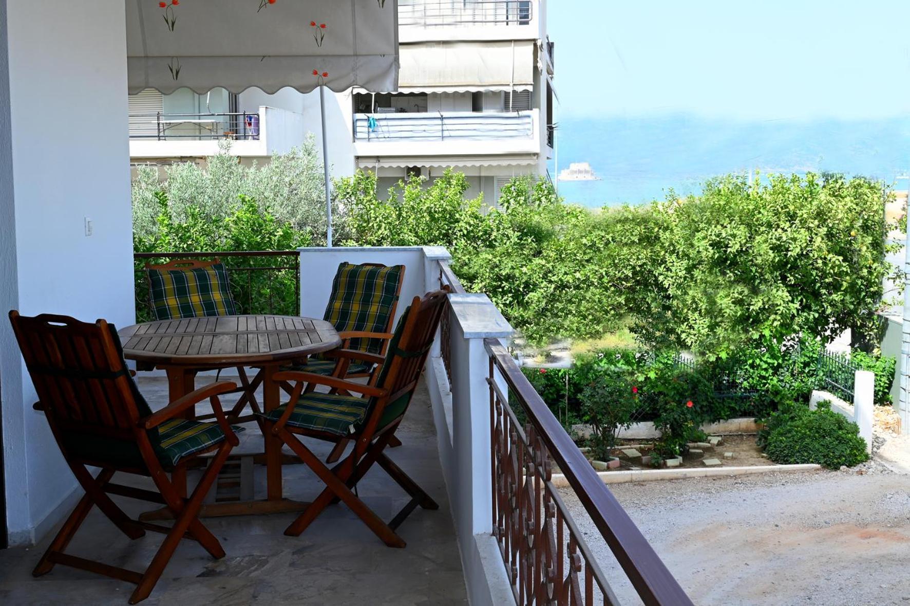 Twins Apartment Нафплион Экстерьер фото